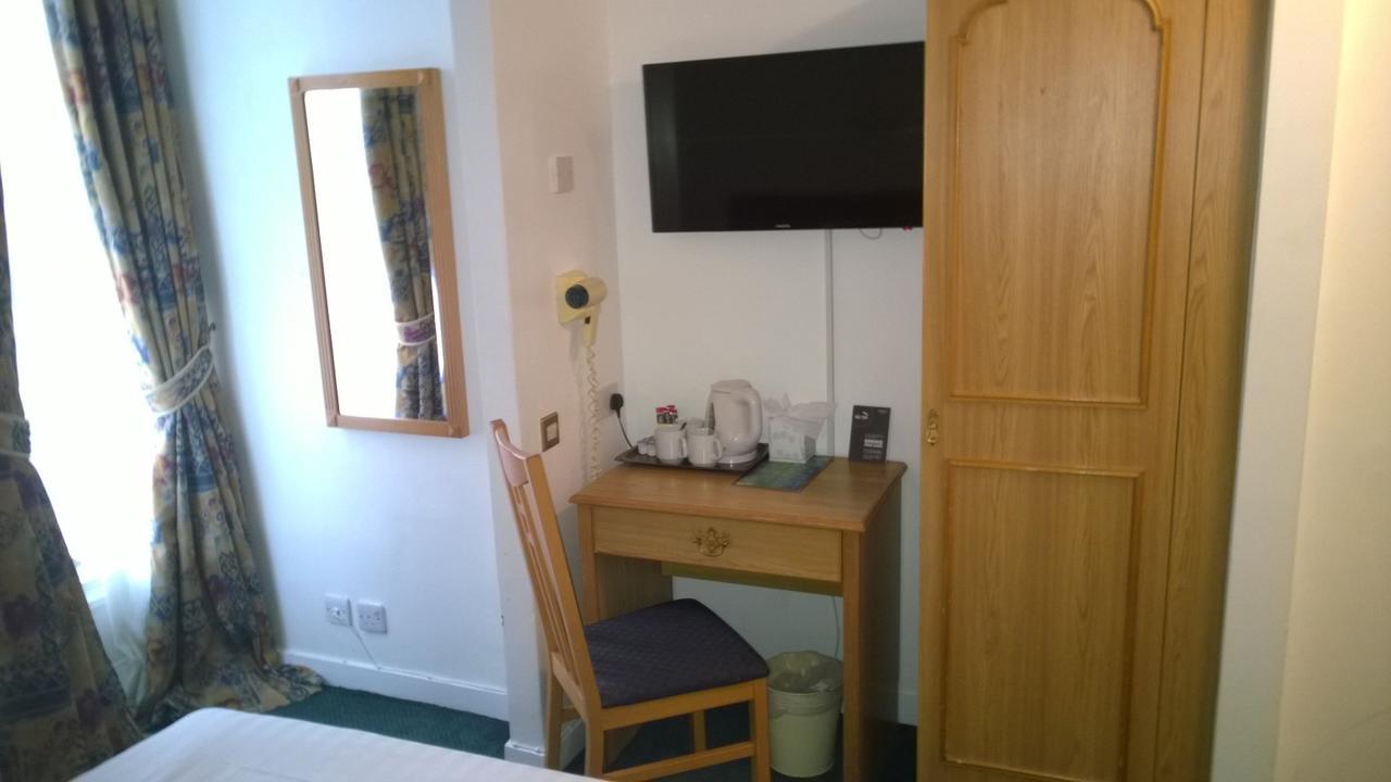 Berjaya Eden Park London Hotel Экстерьер фото